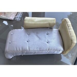 Bratz‎ Lil Friends Mini Furniture Couch Sofa MGA Entertainment 2003 Dollhouse